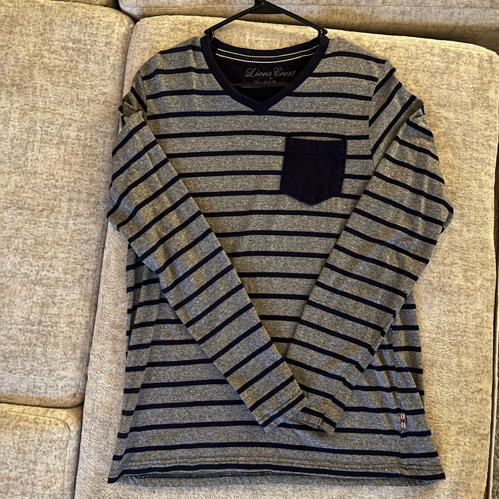 Mens Long Sleeve V-neck